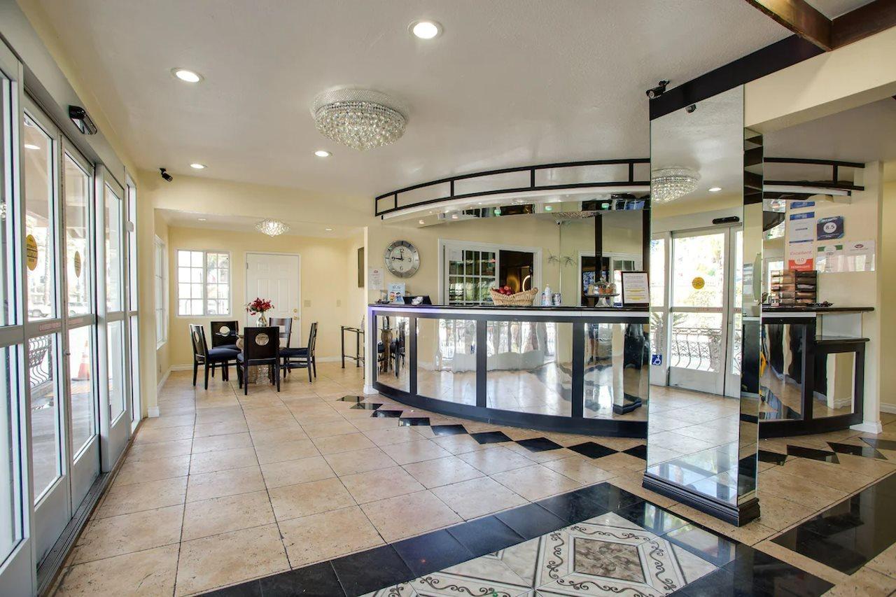Best Inn & Suites Buena Park Εξωτερικό φωτογραφία