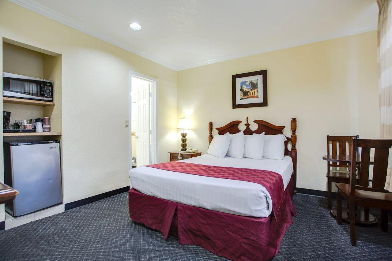 Best Inn & Suites Buena Park Εξωτερικό φωτογραφία