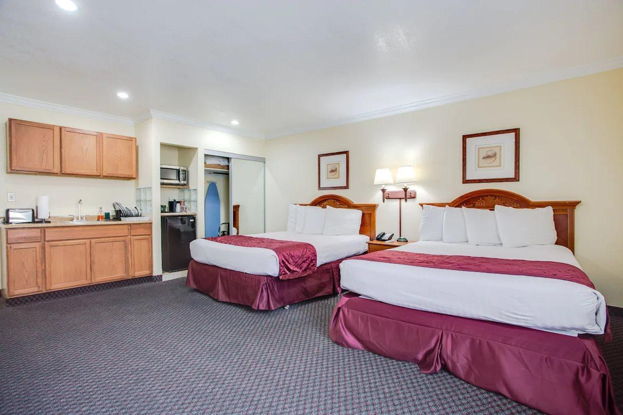 Best Inn & Suites Buena Park Εξωτερικό φωτογραφία