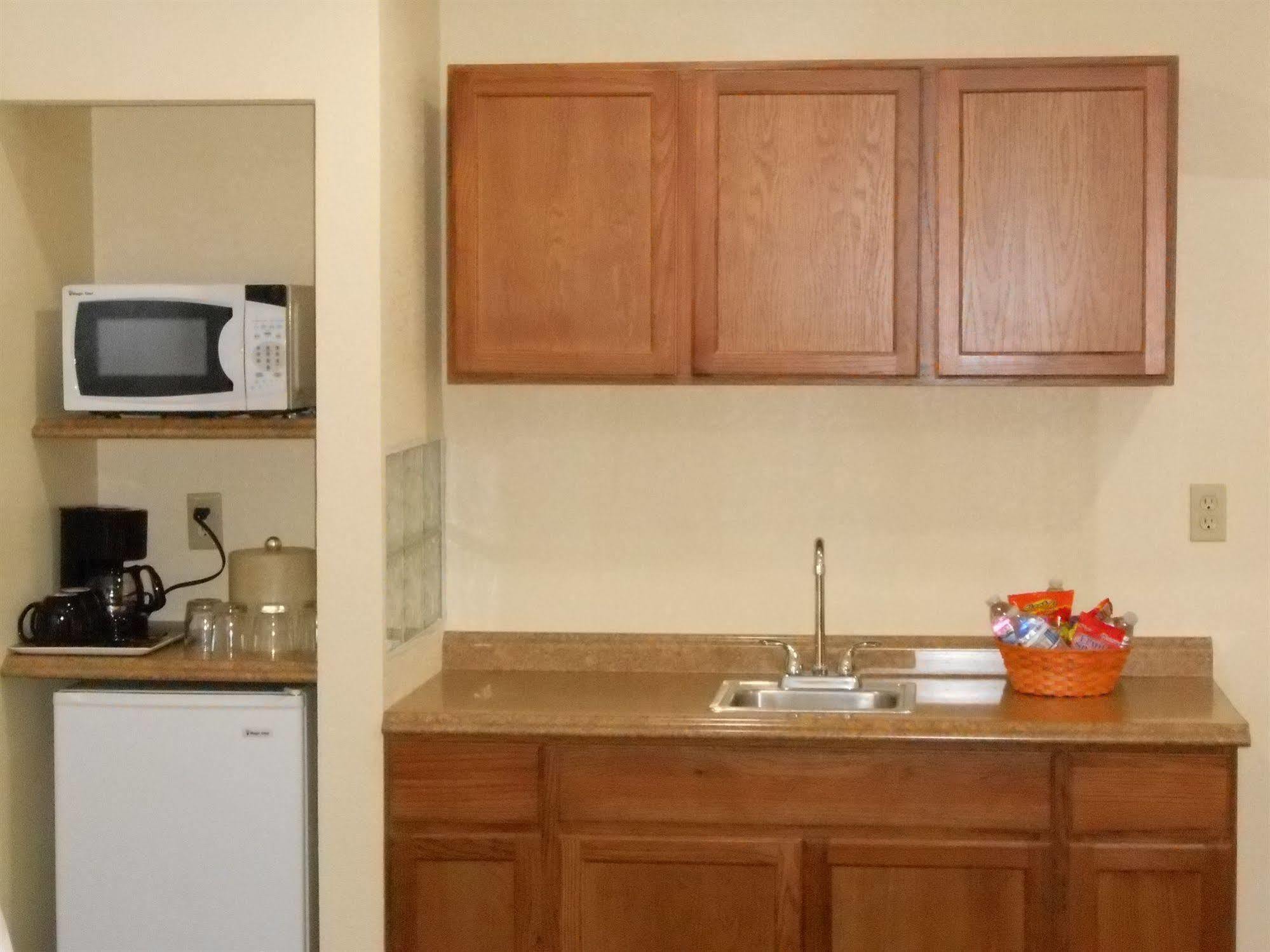Best Inn & Suites Buena Park Εξωτερικό φωτογραφία