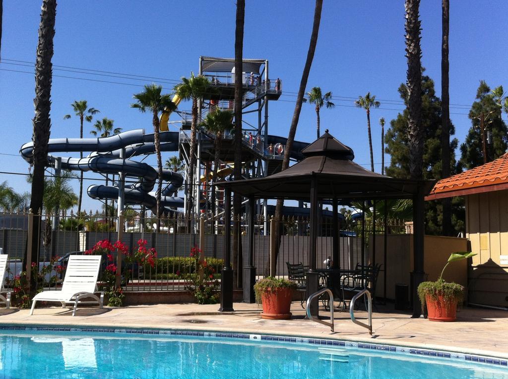 Best Inn & Suites Buena Park Εξωτερικό φωτογραφία