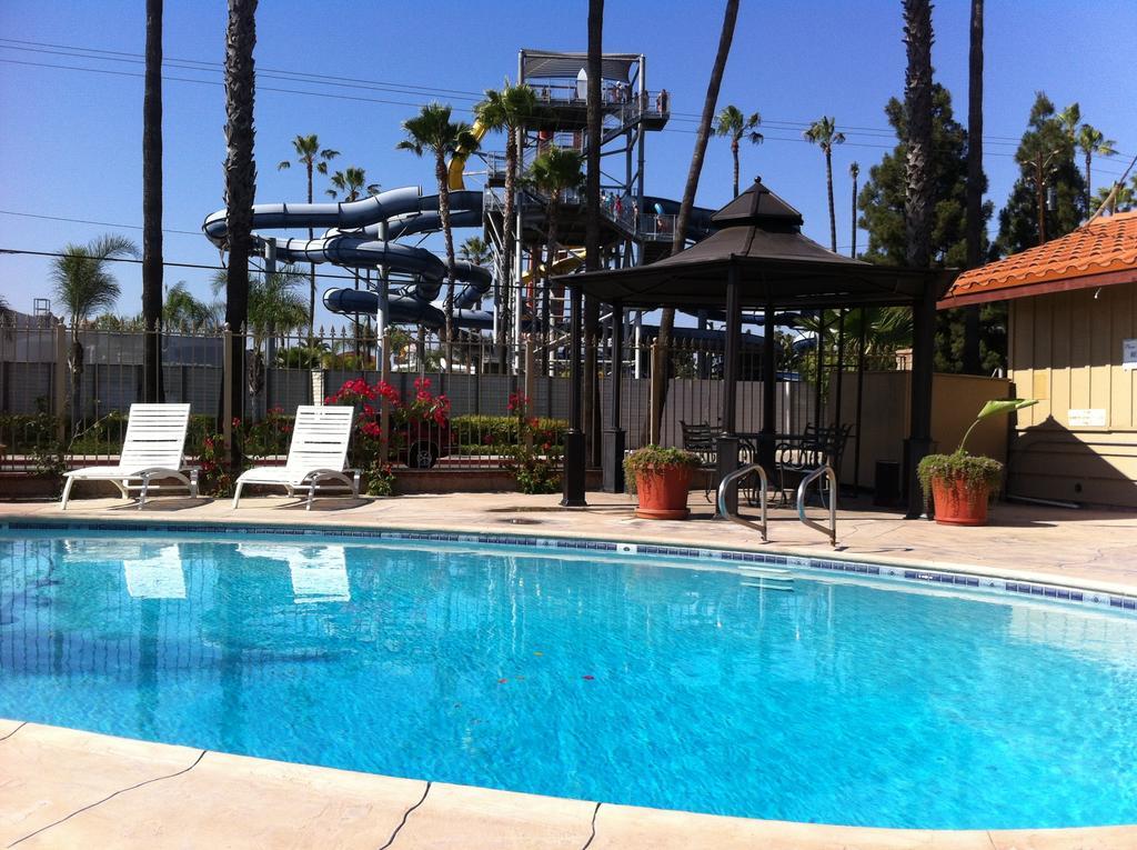 Best Inn & Suites Buena Park Εξωτερικό φωτογραφία