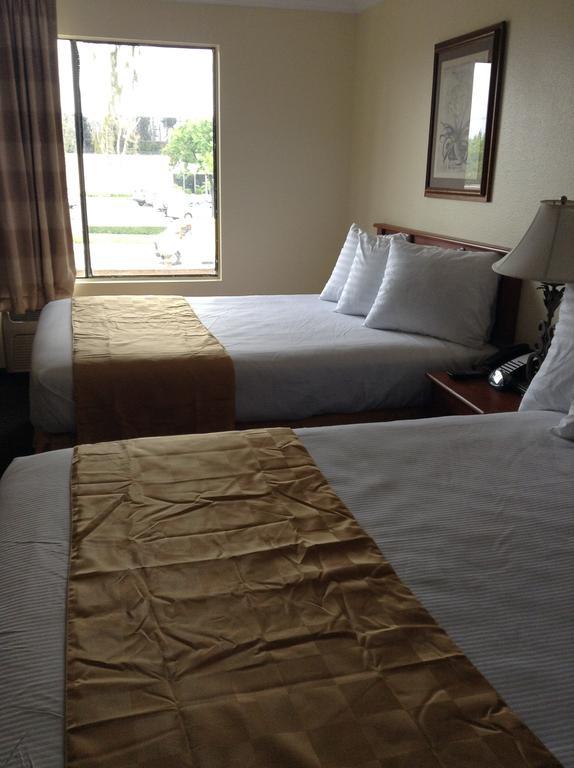 Best Inn & Suites Buena Park Εξωτερικό φωτογραφία
